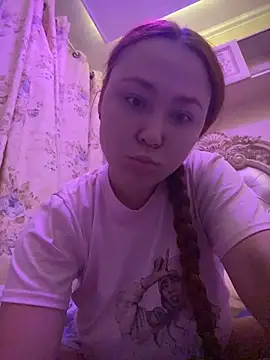 LolaMint  online show from December 2025 08:03:02 PM