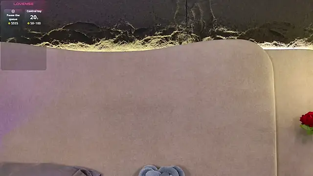 AmyCarammel online show from November 2025 04:40:02 PM