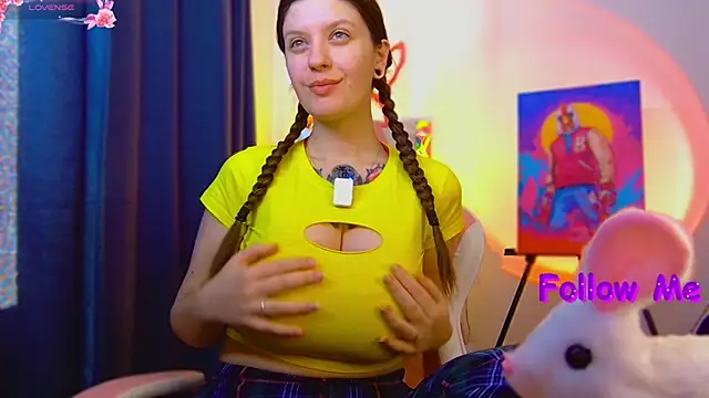 Snapshot of Ann_mikela chatting on April 2026 01:41:01 PM Ann mikela online show from April 2026 01:41:01 PM