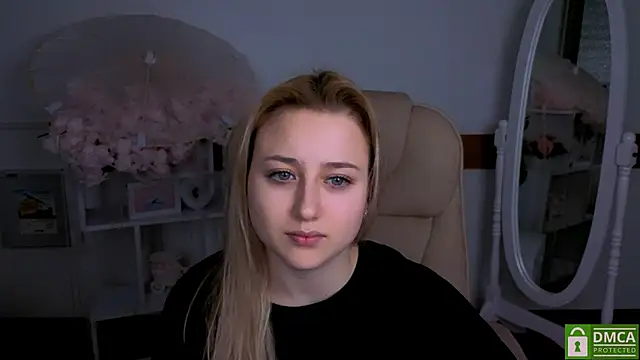 Lulu   Moon online show from February 2026 09:42:01 PM