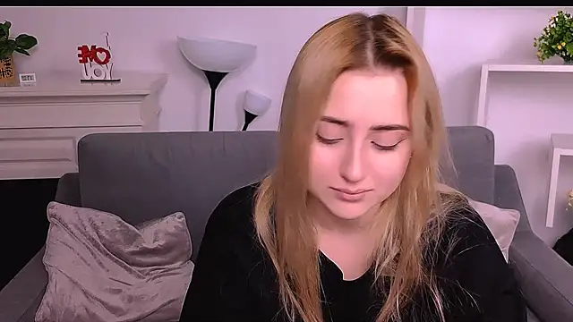 Lulu   Moon online show from March 2026 10:04:01 PM