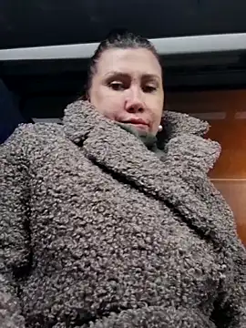 Ambika beauty online show from December 2025 05:18:02 PM