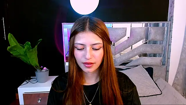 Snapshot of viky_evanss chatting on October 2025 07:25:02 PM viky evanss online show from October 2025 07:25:02 PM