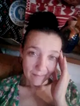 Snapshot of velvet_2200 chatting on October 2025 06:32:01 AM velvet 2200 online show from October 2025 06:32:01 AM