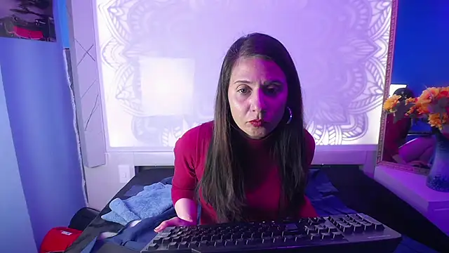 Kylie Bloom online show from October 2025 02:06:02 AM