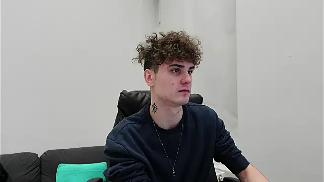 Snapshot of Nick_Phillip chatting on November 2025 02:00:01 PM Nick Phillip online show from November 2025 02:00:01 PM