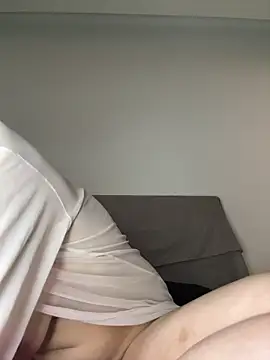 Milina123456 online show from April 2026 03:39:02 PM