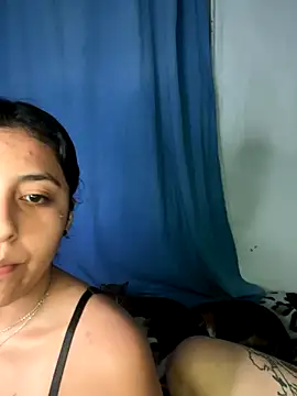 Die-lunara online show from October 2025 11:04:01 PM