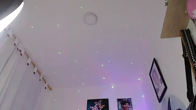 Queen of m111lk online show from December 2025 01:55:02 AM