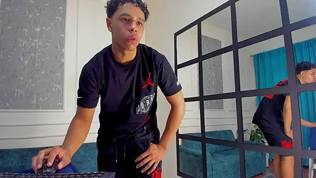 Adrian Volt online show from October 2025 08:11:02 PM