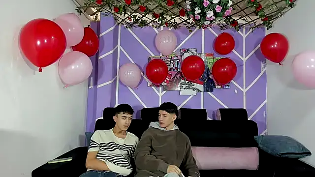 heyy noah11 online show from February 2026 01:41:02 PM