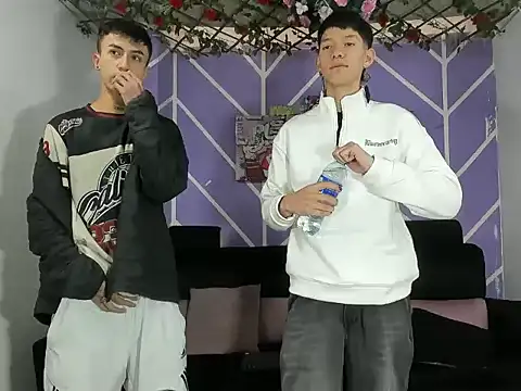 heyy noah11 online show from March 2026 01:22:01 PM