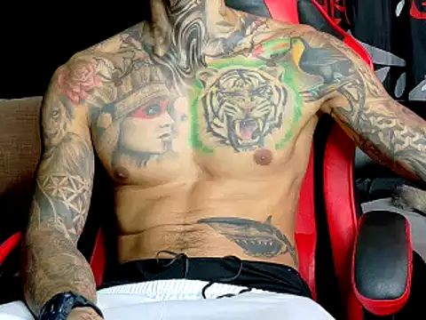 Molotov Explosive online show from October 2025 08:30:02 PM