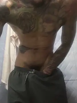 Molotov Explosive online show from October 2025 04:19:02 PM