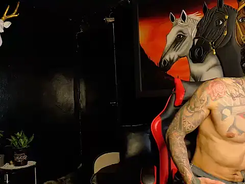 Molotov Explosive online show from November 2025 08:09:01 PM