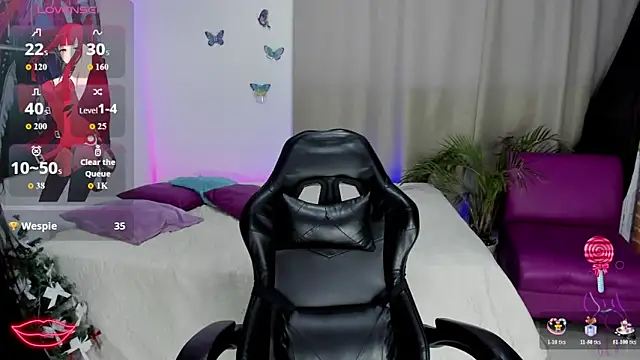 skarlett222 online show from December 2025 10:39:02 PM