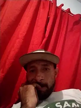 Snapshot of Chukytupi13 chatting on May 2026 04:42:02 AM Chukytupi13 online show from May 2026 04:42:02 AM