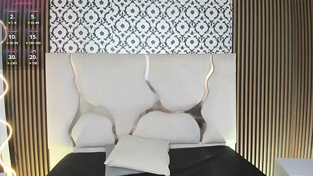 BEELLA TAY1 online show from October 2025 06:41:02 PM