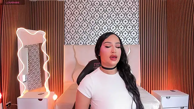 BEELLA TAY1 online show from April 2026 11:31:02 AM