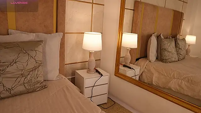 lyrabellini online show from March 2026 10:52:01 AM