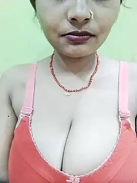 kiara-simmi online show from November 2025 01:21:02 PM