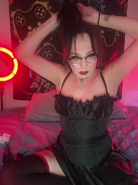 MiniMonroe online show from October 2025 08:05:02 AM