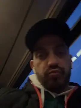 AlexGogo23 online show from March 2026 06:03:02 PM