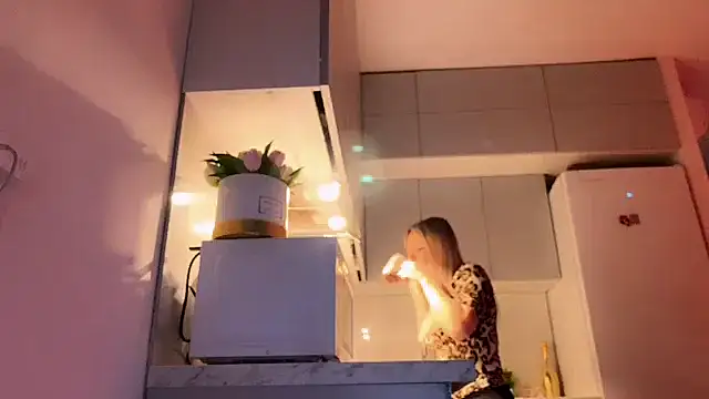 Snapshot of Biryanna chatting on April 2026 09:28:01 PM Biryanna online show from April 2026 09:28:01 PM