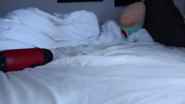 Snapshot of BellaBlueBBW chatting on January 2025 05:46:01 PM BellaBlueBBW online show from January 2025 05:46:01 PM