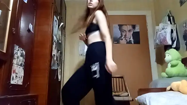 Miralily online show from October 2025 03:57:02 PM
