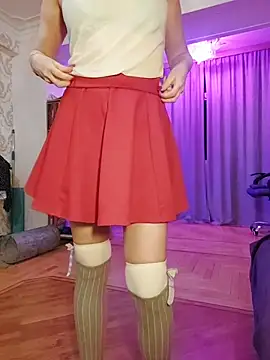 Milla 4You online show from October 2025 10:21:02 PM