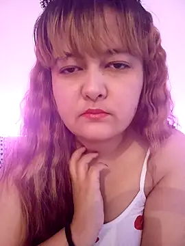 MollyJanette online show from November 2025 08:15:02 AM