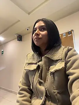 AlyssaRay online show from March 2026 12:00:01 PM