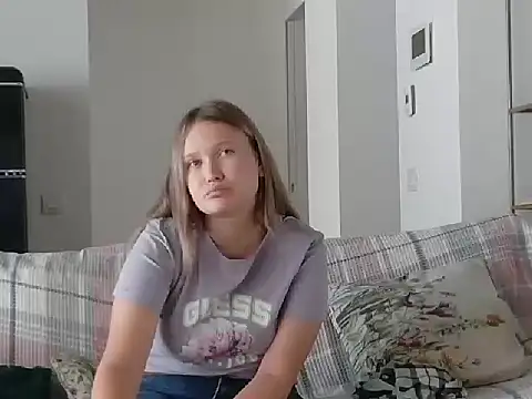 Snapshot of AnnaVyxen chatting on October 2025 10:21:02 AM AnnaVyxen online show from October 2025 10:21:02 AM