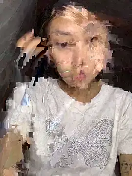 linh-lan1 online show from October 2025 11:03:01 AM