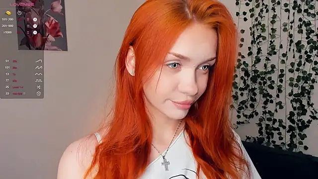 Snapshot of Foxy_blush chatting on November 2025 08:08:01 PM Foxy blush online show from November 2025 08:08:01 PM