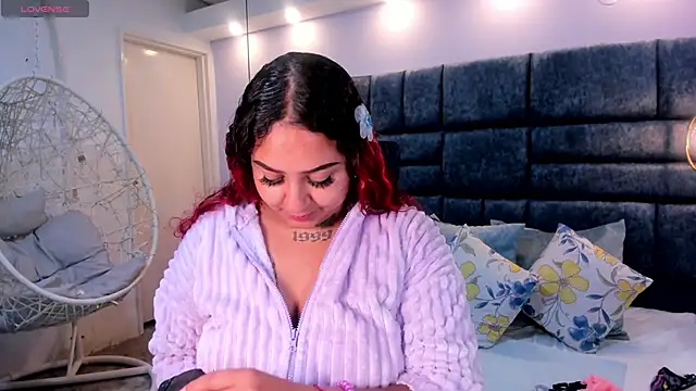 atennea diiossa online show from December 2025 11:52:01 AM