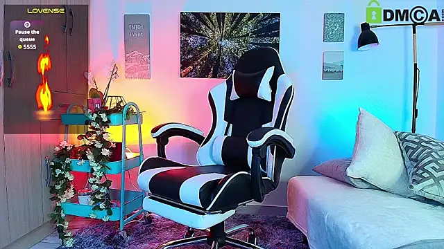 Alex carter online show from October 2025 10:05:02 AM