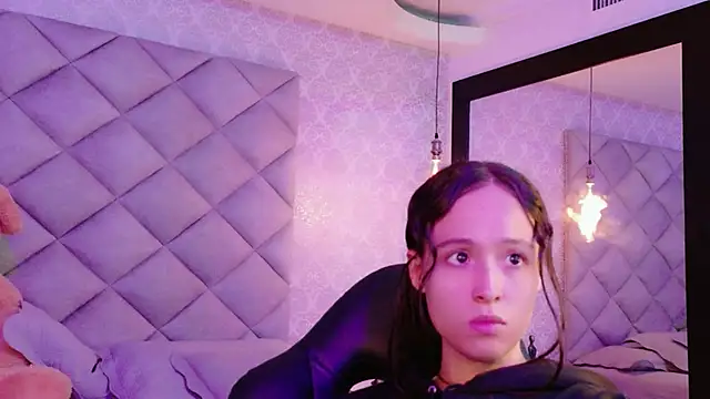 CARO ADAMS1 online show from December 2025 11:26:02 AM