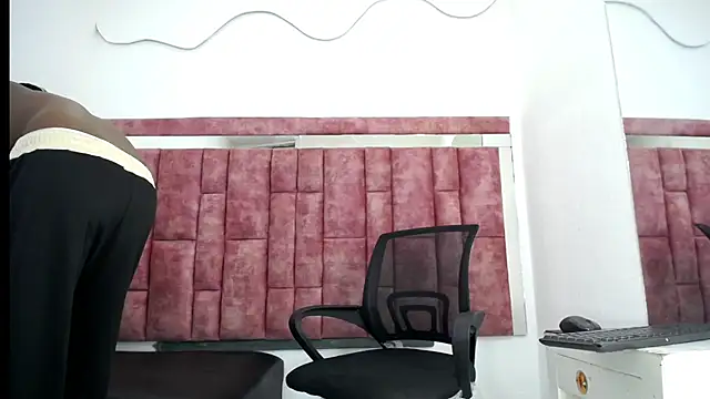 Mick storm online show from March 2026 07:24:02 PM