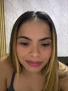 safadinhaquenteW online show from February 2026 02:54:01 AM