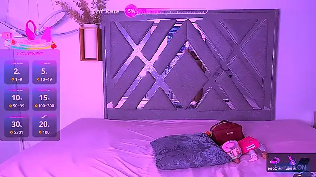 Snapshot of amber_love03 chatting on October 2025 12:01:02 AM amber love03 online show from October 2025 12:01:02 AM