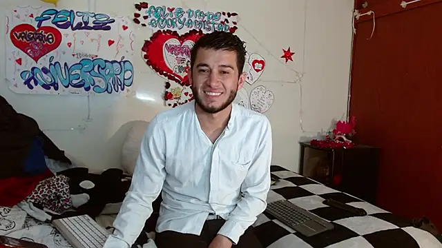 Snapshot of picante70_ chatting on January 2026 12:29:01 PM picante70 online show from January 2026 12:29:01 PM