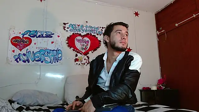 Snapshot of picante70_ chatting on April 2026 11:57:01 AM picante70 online show from April 2026 11:57:01 AM