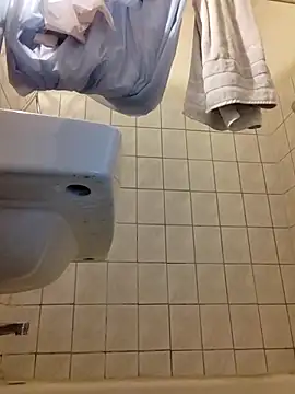 swipeswanger online show from October 2025 07:07:02 AM