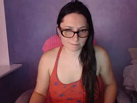 Snapshot of LuckyLisa23 chatting on July 2026 09:43:01 PM LuckyLisa23 online show from July 2026 09:43:01 PM