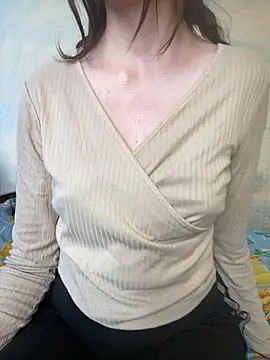 KittieCreme online show from November 2025 09:21:02 AM