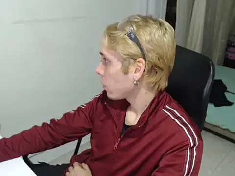 Snapshot of KingSuccubus chatting on October 2025 02:23:01 AM KingSuccubus online show from October 2025 02:23:01 AM