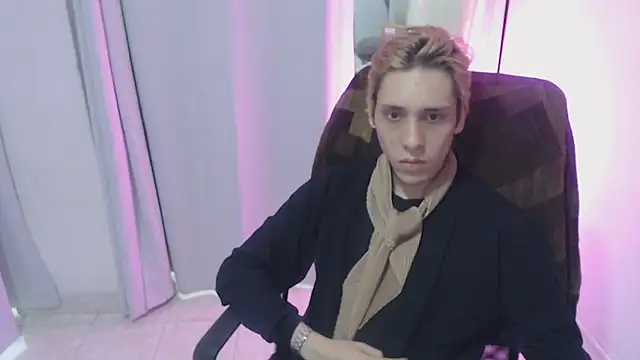 Snapshot of KingSuccubus chatting on November 2025 06:14:02 AM KingSuccubus online show from November 2025 06:14:02 AM