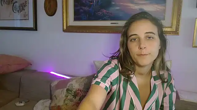 Snapshot of lill_daddysgirl chatting on June 2026 02:11:01 AM lill daddysgirl online show from June 2026 02:11:01 AM